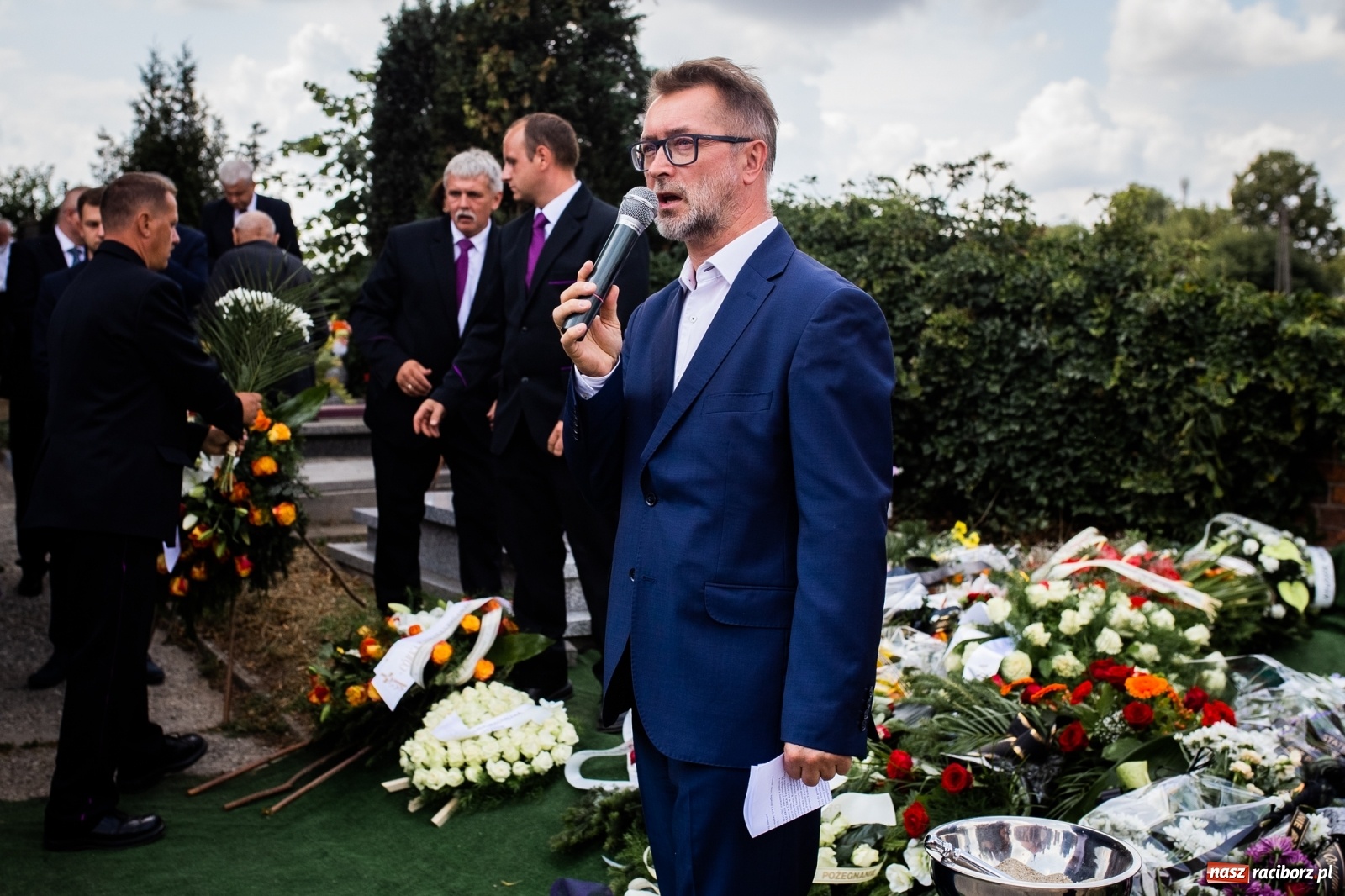 Zdjęcie w galerii na portalu naszraciborz.pl: Na cmentarzu Jeruzalem pożegnano śp. Jerzego Thamma [FOTO] wiadomości z regionu