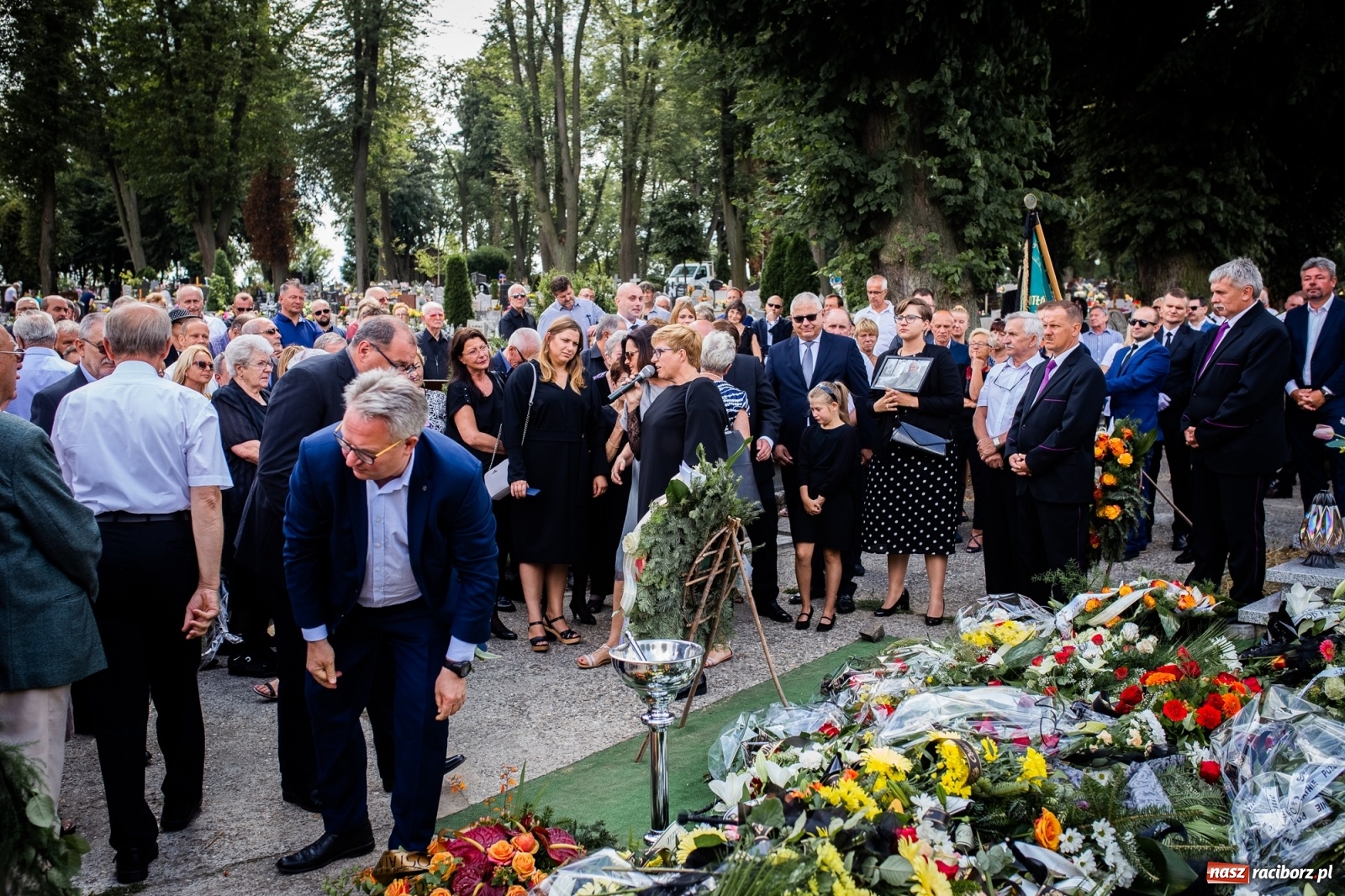 Zdjęcie w galerii na portalu naszraciborz.pl: Na cmentarzu Jeruzalem pożegnano śp. Jerzego Thamma [FOTO] wiadomości z regionu