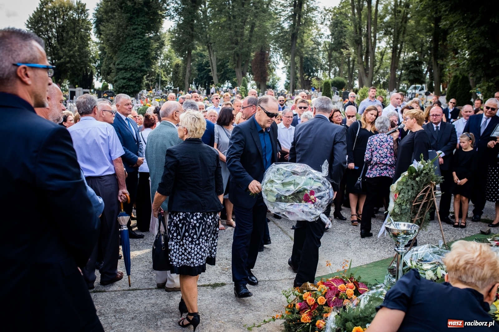 Zdjęcie w galerii na portalu naszraciborz.pl: Na cmentarzu Jeruzalem pożegnano śp. Jerzego Thamma [FOTO] wiadomości z regionu