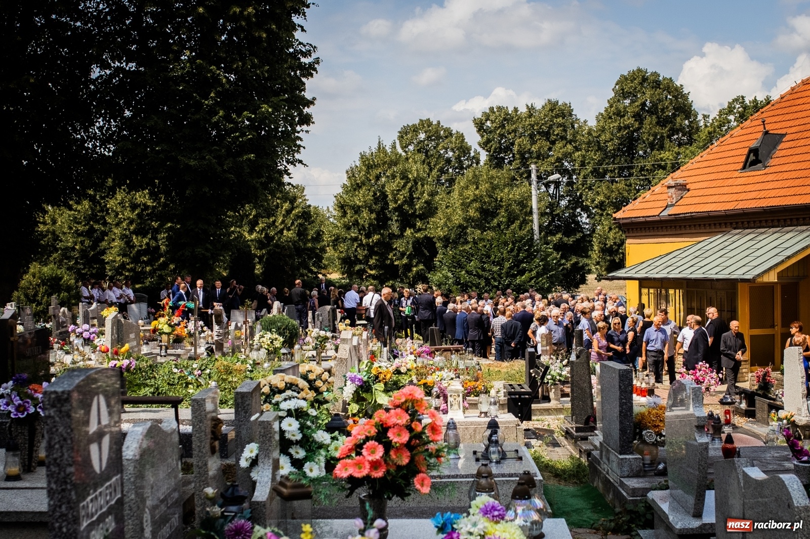 Zdjęcie w galerii na portalu naszraciborz.pl: Na cmentarzu Jeruzalem pożegnano śp. Jerzego Thamma [FOTO] wiadomości z regionu