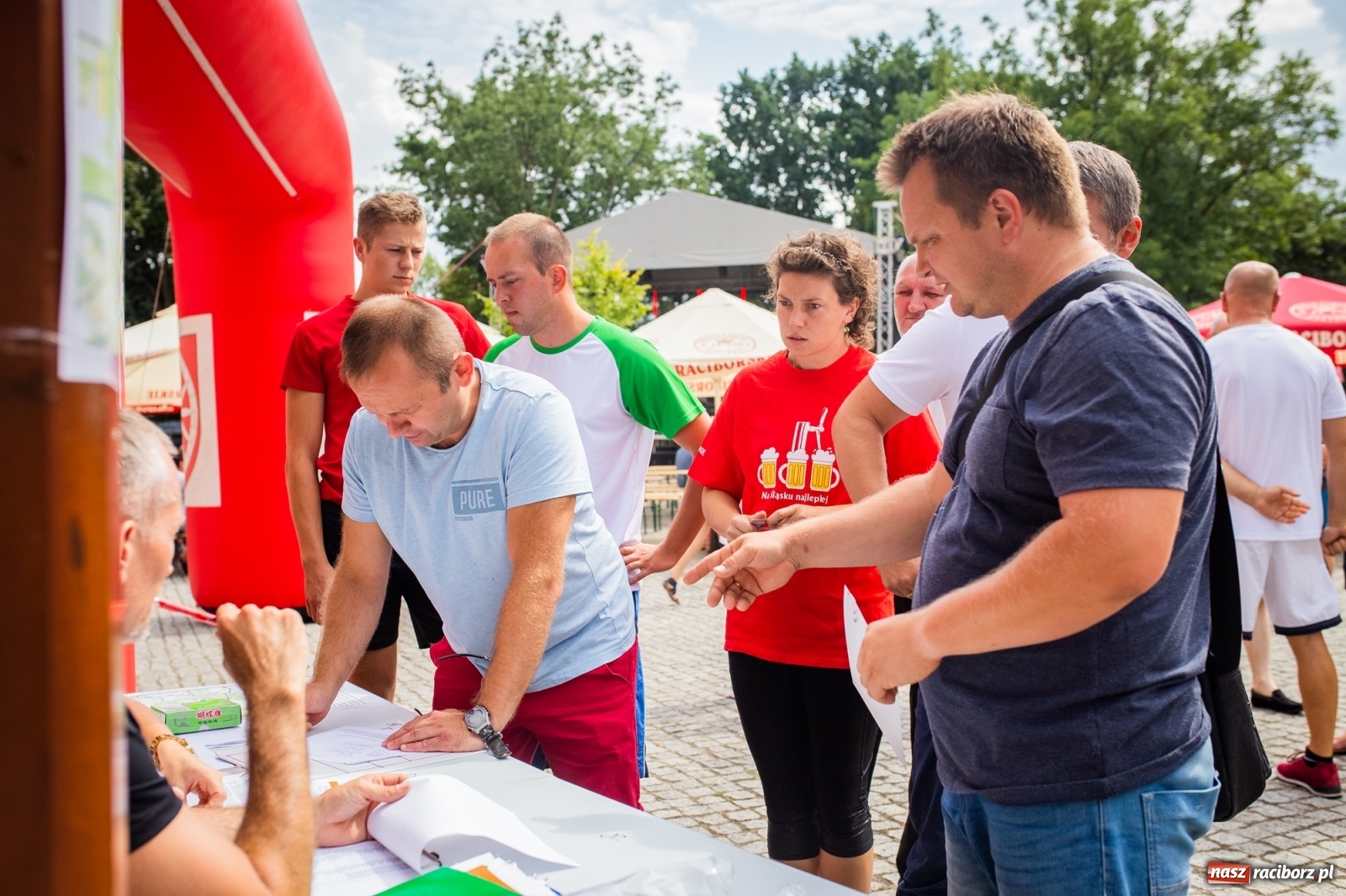 Zdjęcie w galerii na portalu naszraciborz.pl: Raciborski Bieg wokół komina. O co tu chodzi? wiadomości z regionu