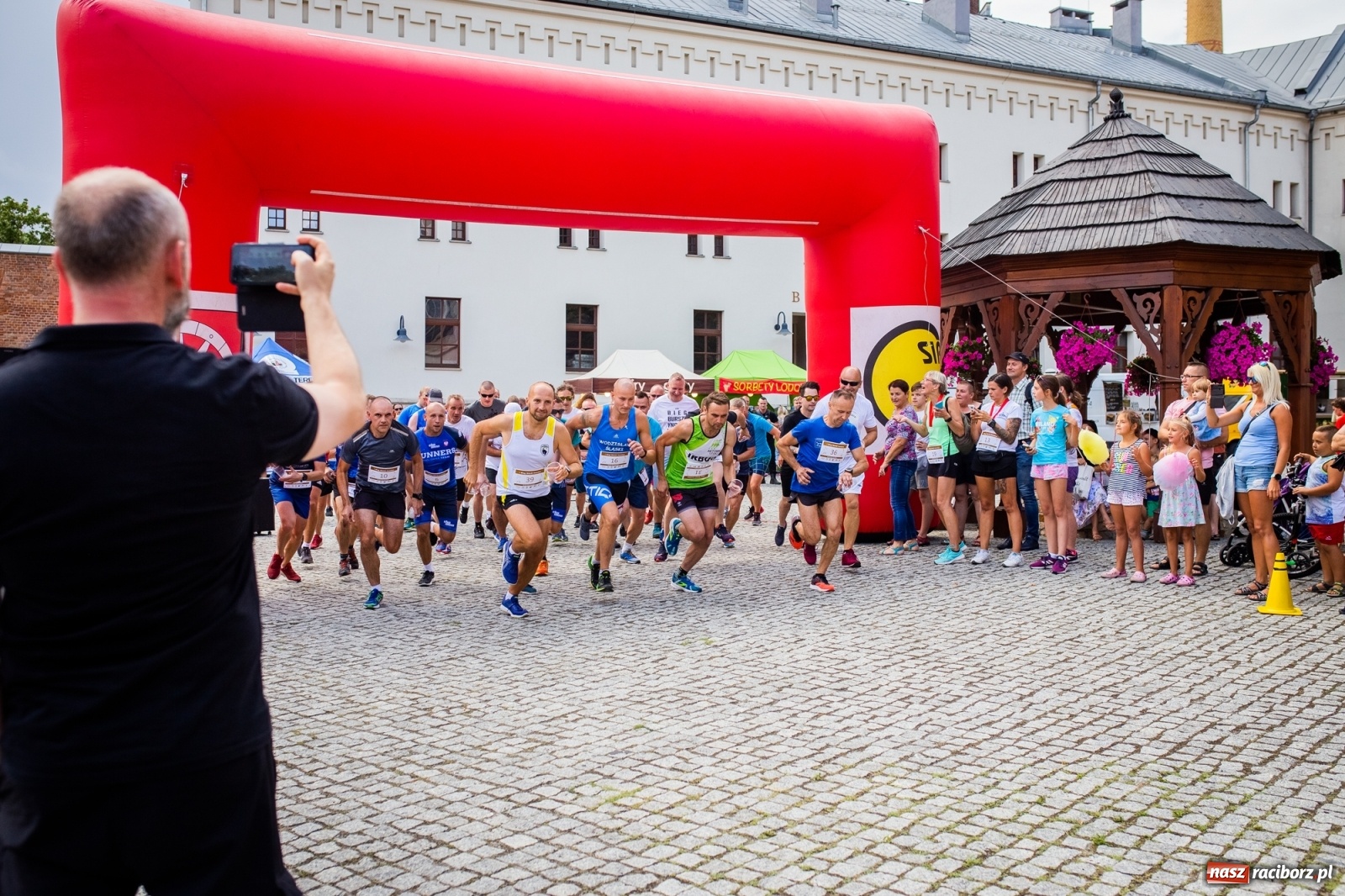 Zdjęcie w galerii na portalu naszraciborz.pl: Raciborski Bieg wokół komina. O co tu chodzi? wiadomości z regionu