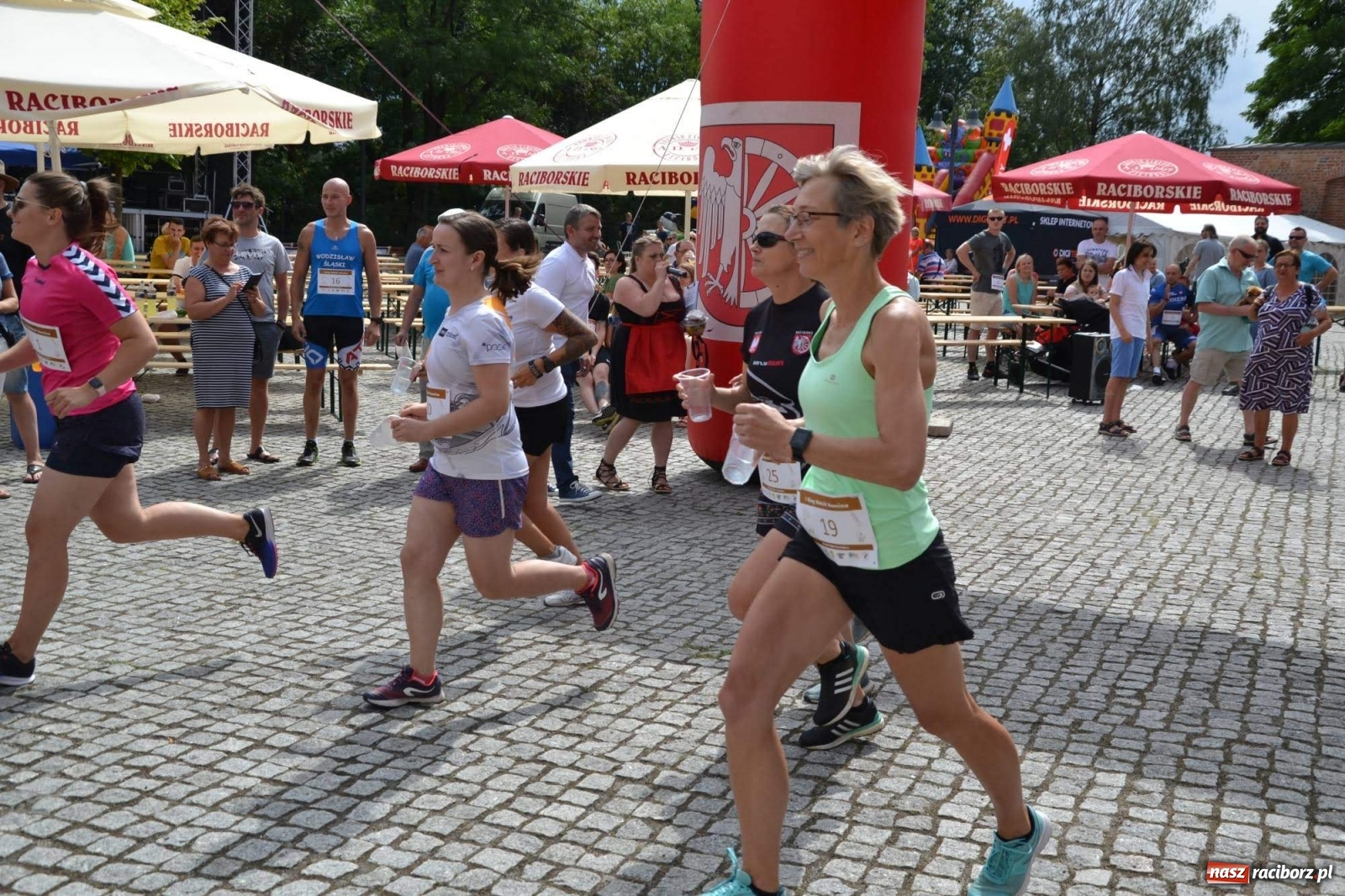Zdjęcie w galerii na portalu naszraciborz.pl: Raciborski Bieg wokół komina. O co tu chodzi? wiadomości z regionu