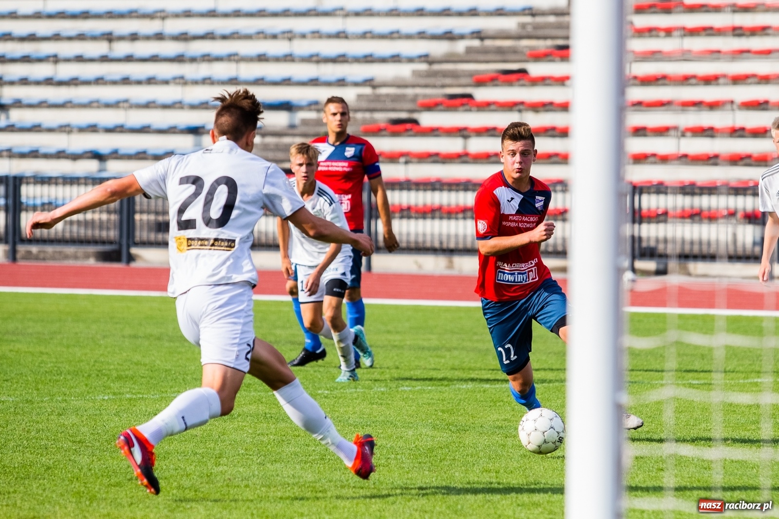 Zdjęcie w galerii na portalu naszraciborz.pl: Spryt Woniakowskiego uratował punkt dla Unii wiadomości z regionu