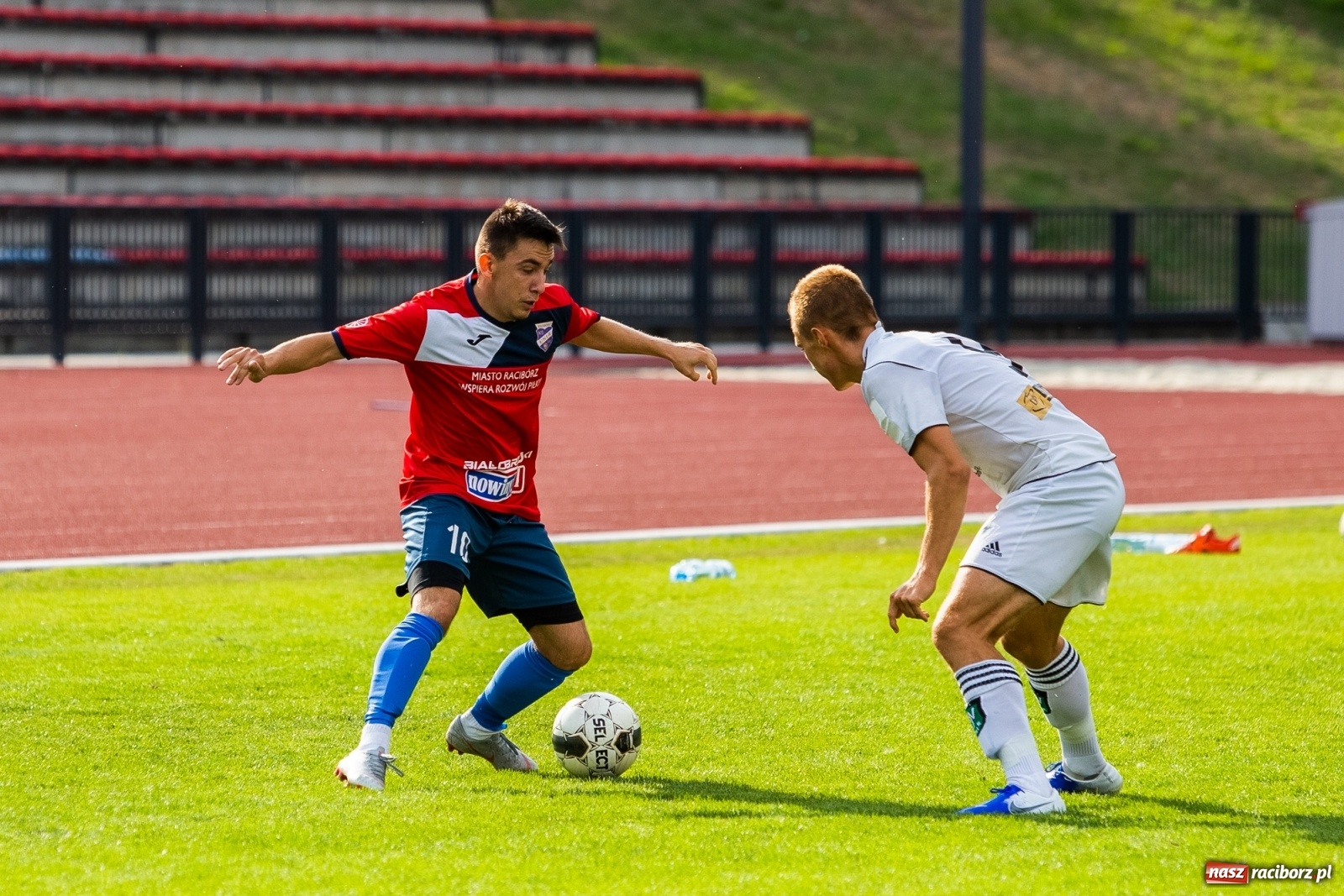 Zdjęcie w galerii na portalu naszraciborz.pl: Spryt Woniakowskiego uratował punkt dla Unii wiadomości z regionu