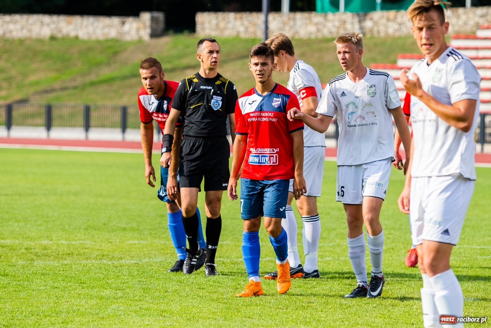 Zdjęcie w galerii na portalu naszraciborz.pl: Spryt Woniakowskiego uratował punkt dla Unii wiadomości z regionu
