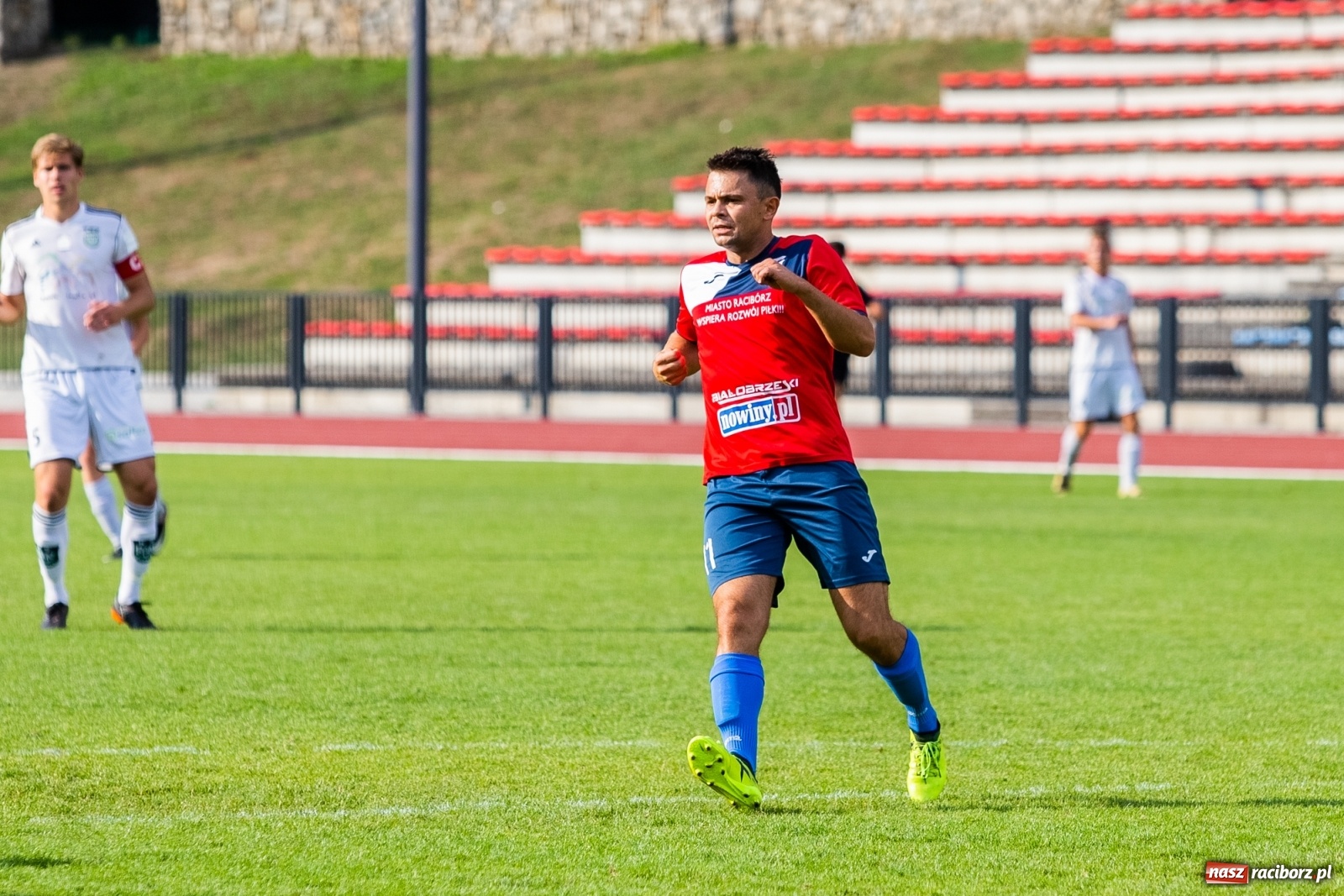 Zdjęcie w galerii na portalu naszraciborz.pl: Spryt Woniakowskiego uratował punkt dla Unii wiadomości z regionu