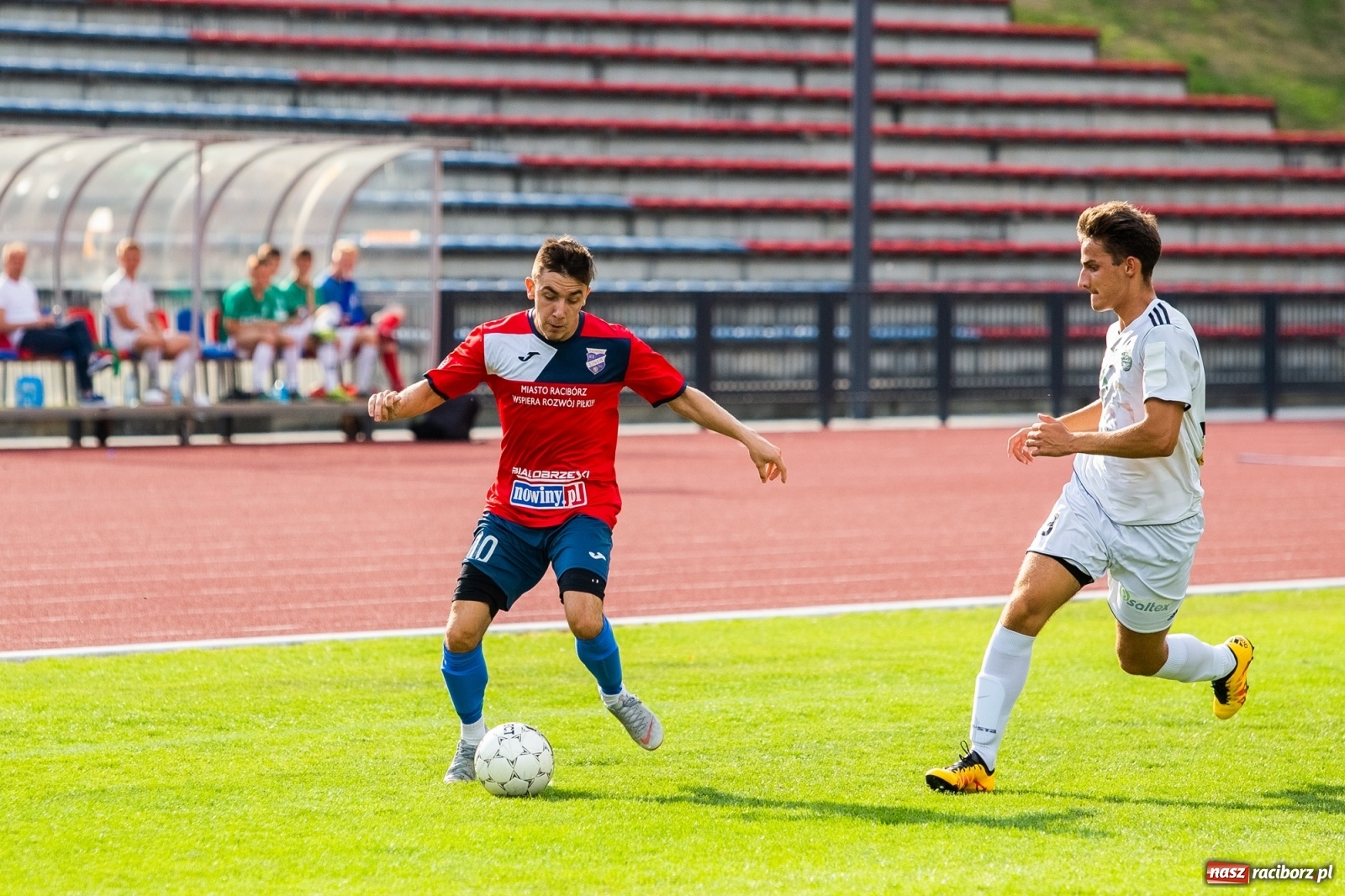 Zdjęcie w galerii na portalu naszraciborz.pl: Spryt Woniakowskiego uratował punkt dla Unii wiadomości z regionu