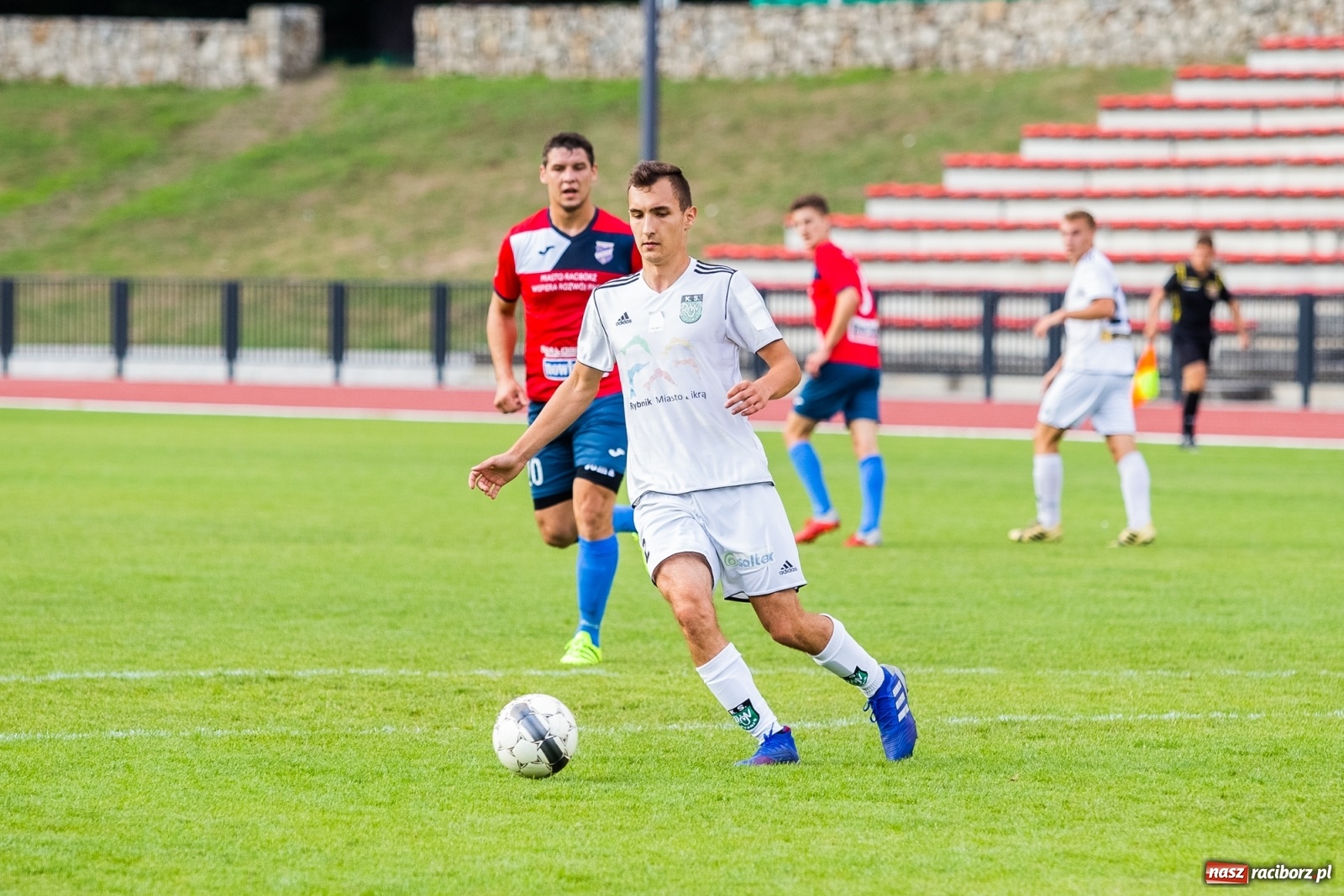 Zdjęcie w galerii na portalu naszraciborz.pl: Spryt Woniakowskiego uratował punkt dla Unii wiadomości z regionu
