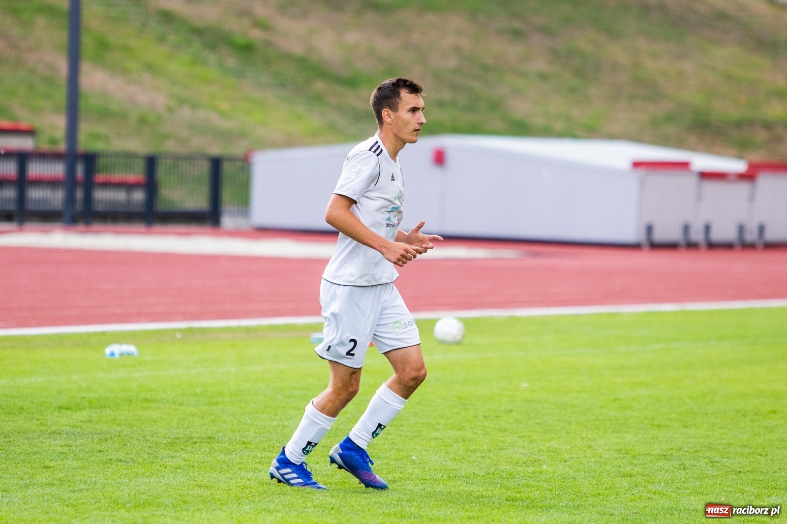 Zdjęcie w galerii na portalu naszraciborz.pl: Spryt Woniakowskiego uratował punkt dla Unii wiadomości z regionu