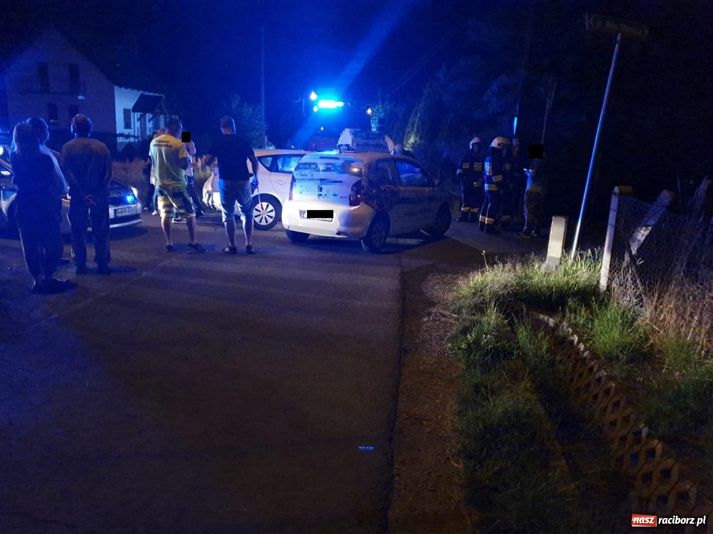 Zdjęcie w galerii na portalu naszraciborz.pl: Nocne zderzenie w Markowicach [FOTO] wiadomości z regionu