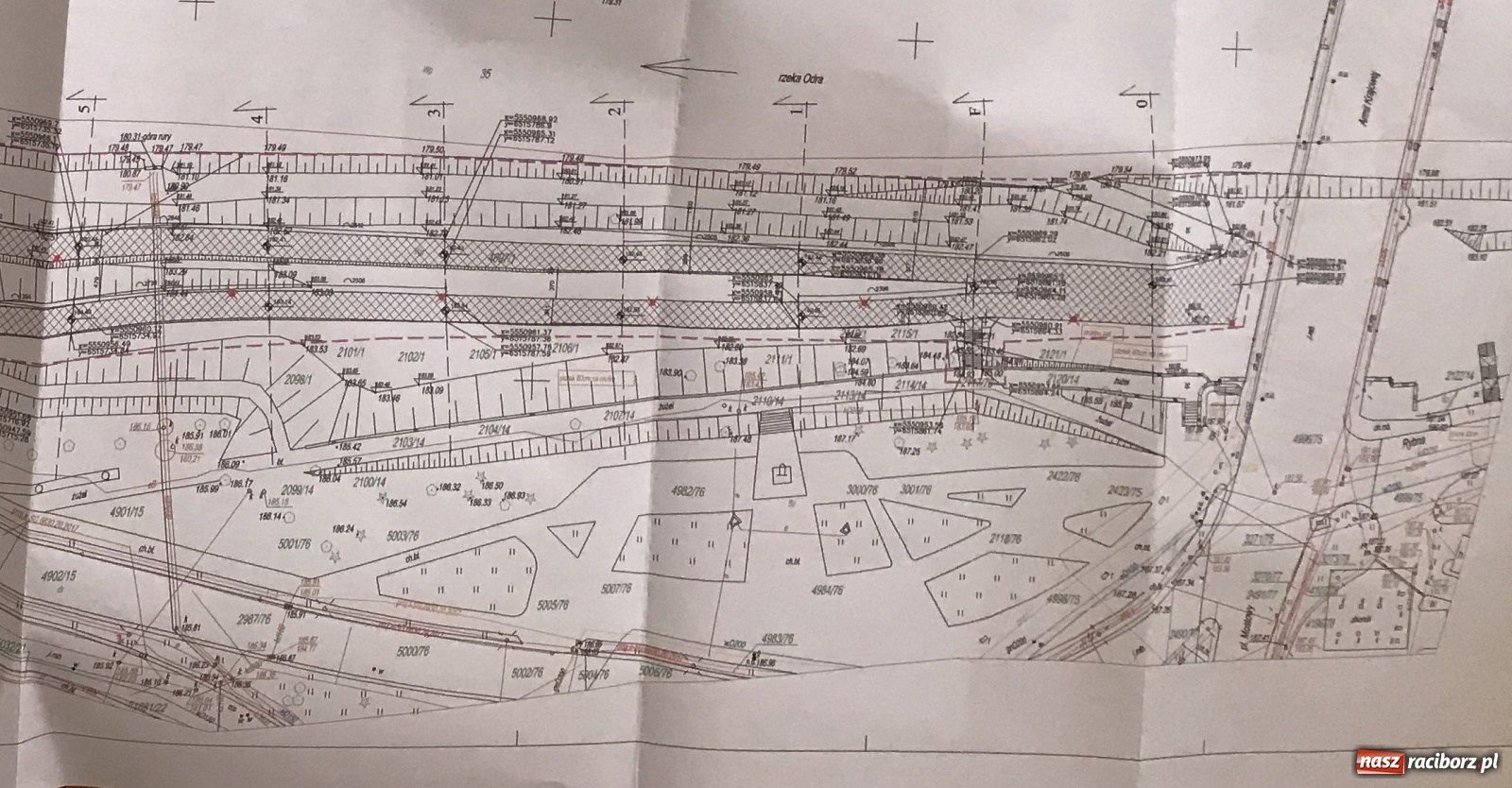 Zdjęcie w galerii na portalu naszraciborz.pl: Lewostronne bulwary zamiast placu Długosza  wiadomości z regionu
