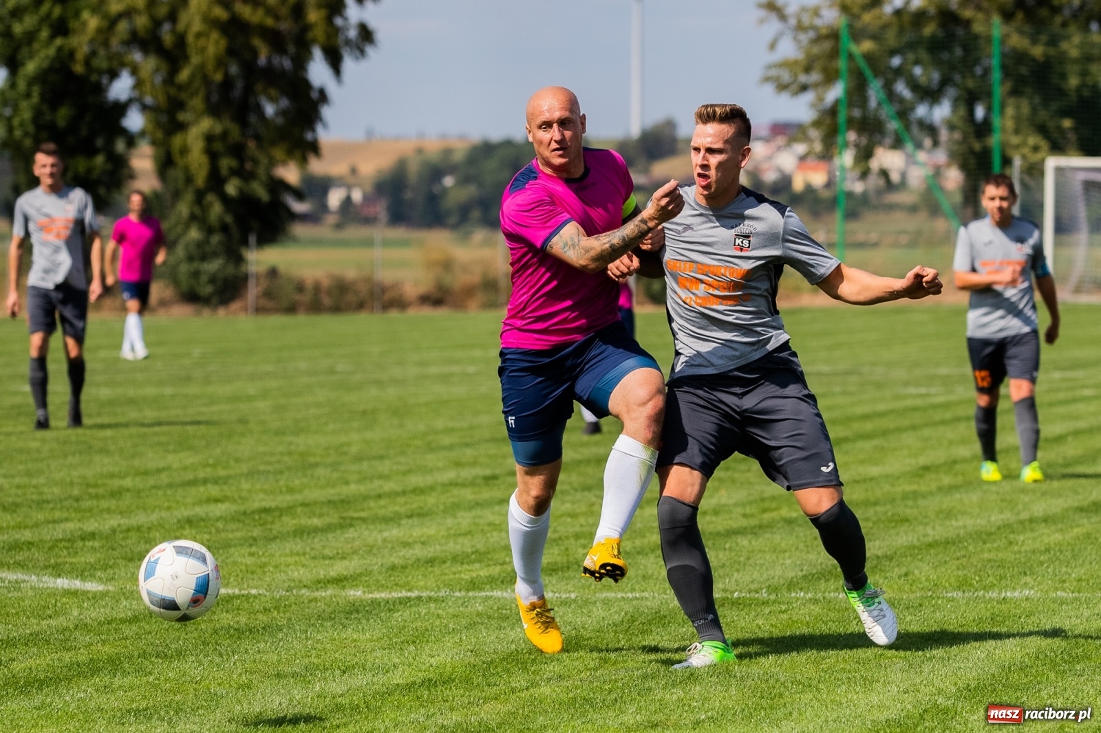 Zdjęcie w galerii na portalu naszraciborz.pl: Błędy defensywy przyczyną porażki. Krzyżanowice lepsze od Borucina wiadomości z regionu