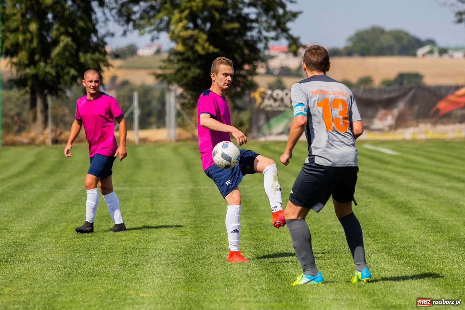 Zdjęcie w galerii na portalu naszraciborz.pl: Błędy defensywy przyczyną porażki. Krzyżanowice lepsze od Borucina wiadomości z regionu