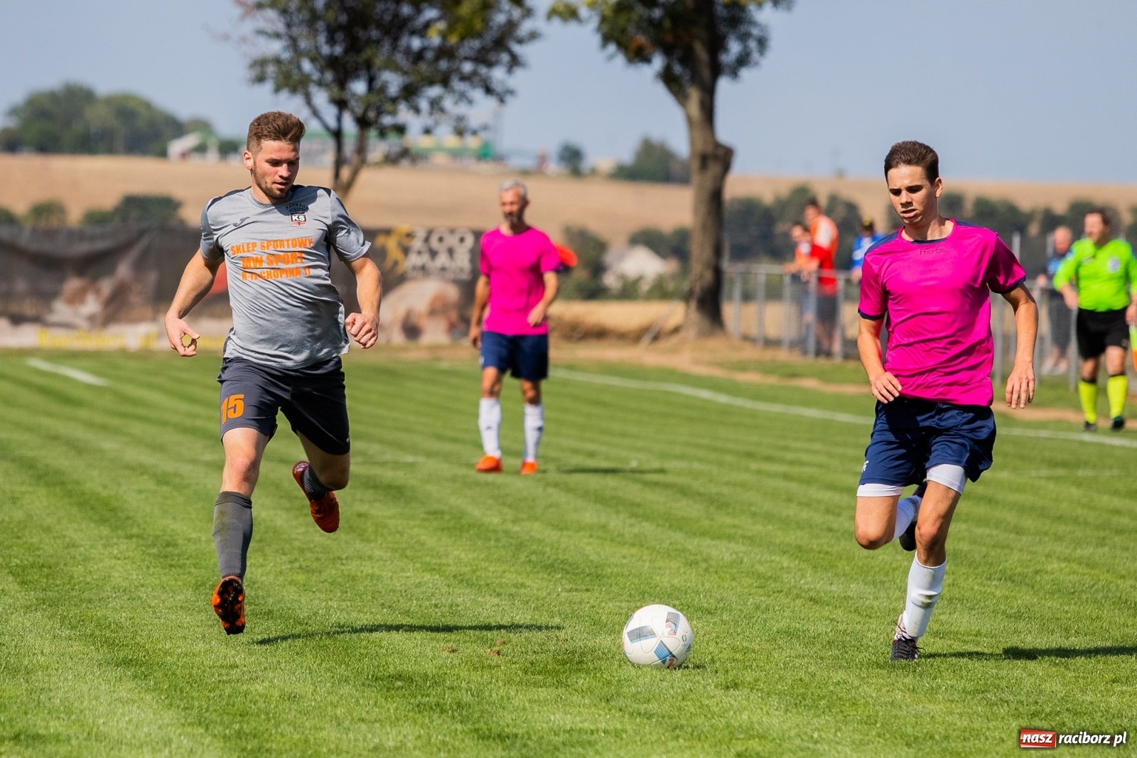 Zdjęcie w galerii na portalu naszraciborz.pl: Błędy defensywy przyczyną porażki. Krzyżanowice lepsze od Borucina wiadomości z regionu