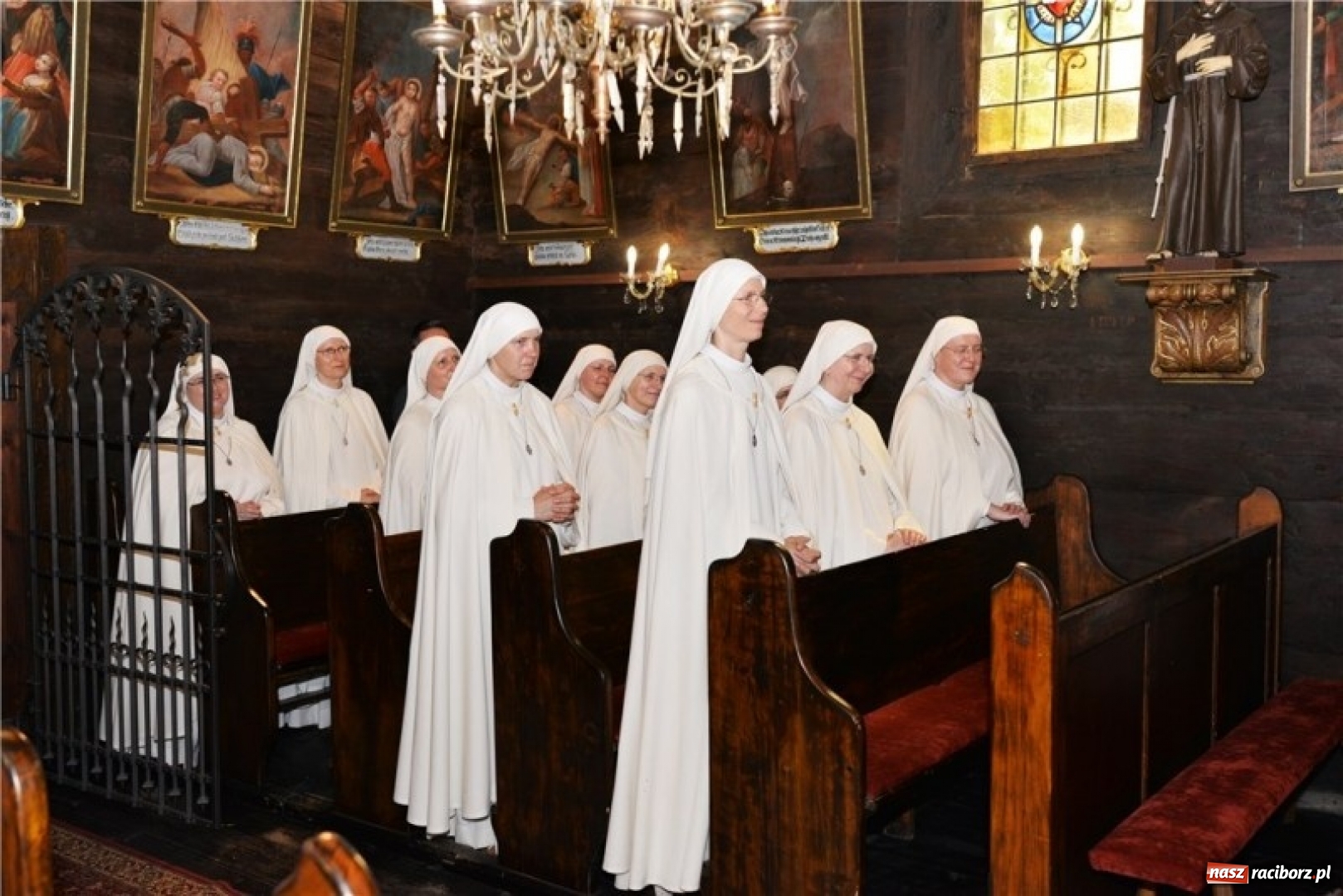 Zdjęcie w galerii na portalu naszraciborz.pl: Eko-Okna budują w Pietrowicach dom zakonny wiadomości z regionu