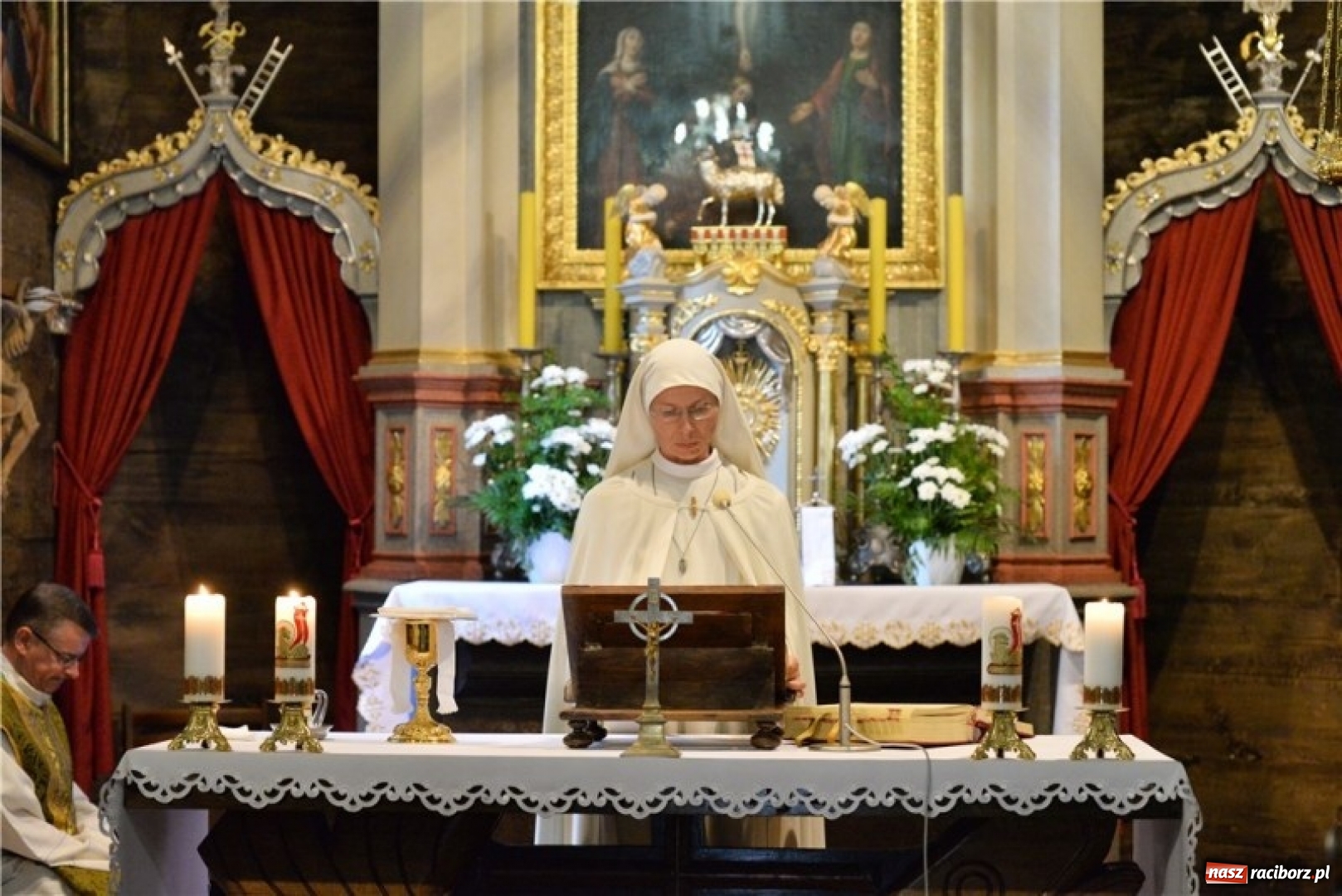 Zdjęcie w galerii na portalu naszraciborz.pl: Eko-Okna budują w Pietrowicach dom zakonny wiadomości z regionu