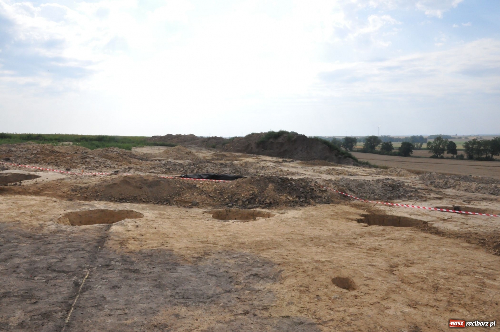 Zdjęcie w galerii na portalu naszraciborz.pl: Eko-Okna budują w Pietrowicach dom zakonny wiadomości z regionu