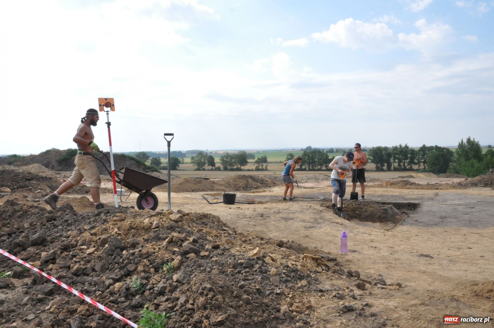 Zdjęcie w galerii na portalu naszraciborz.pl: Eko-Okna budują w Pietrowicach dom zakonny wiadomości z regionu