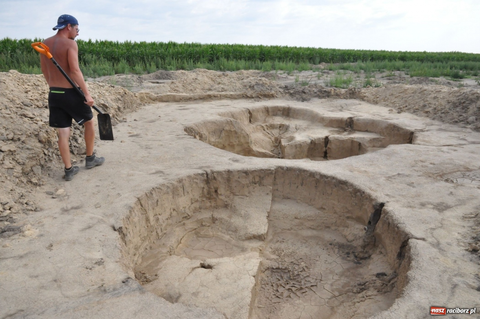Zdjęcie w galerii na portalu naszraciborz.pl: Eko-Okna budują w Pietrowicach dom zakonny wiadomości z regionu