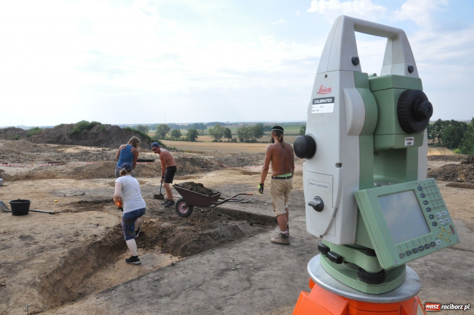 Zdjęcie w galerii na portalu naszraciborz.pl: Eko-Okna budują w Pietrowicach dom zakonny wiadomości z regionu