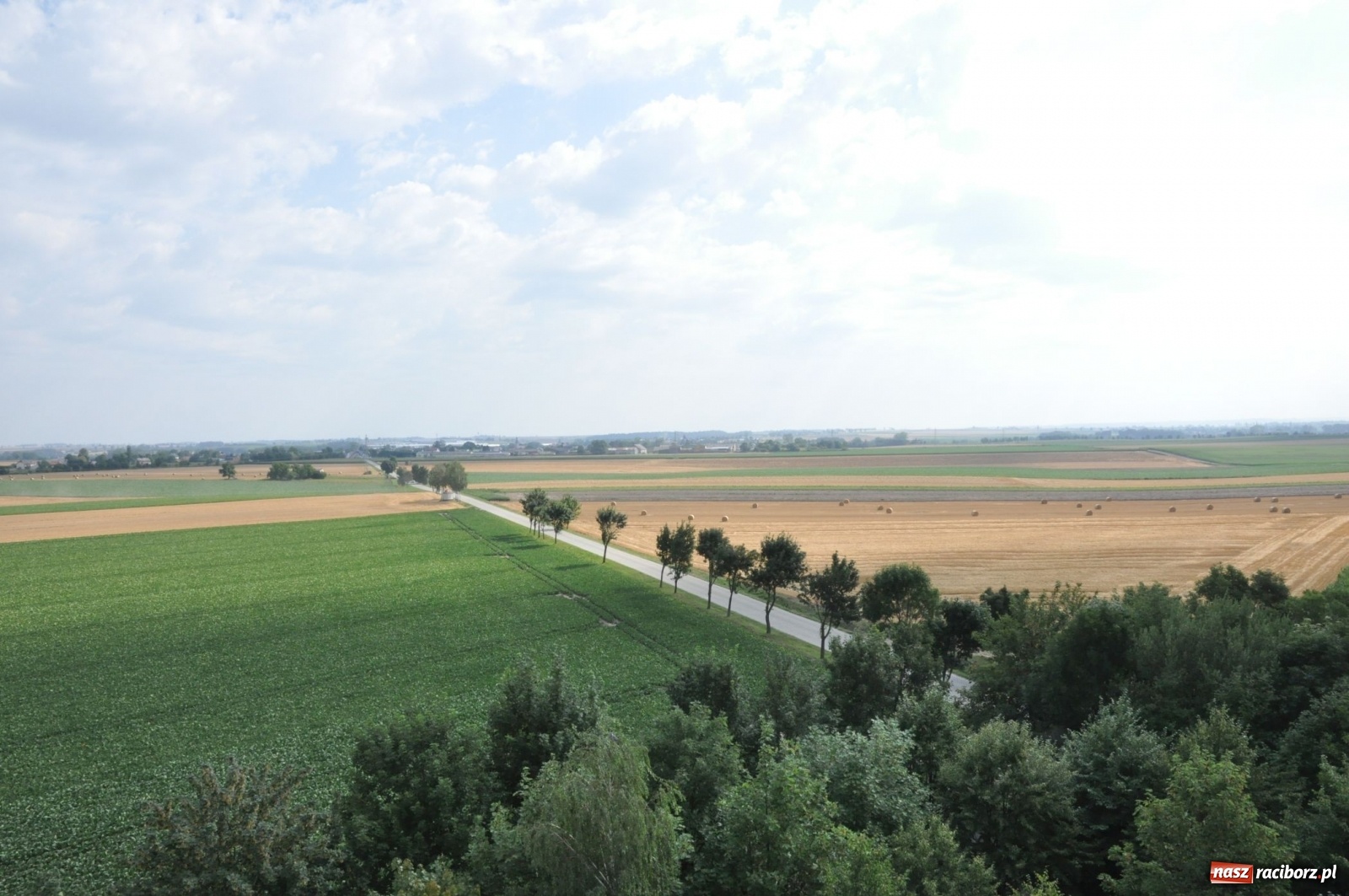 Zdjęcie w galerii na portalu naszraciborz.pl: Eko-Okna budują w Pietrowicach dom zakonny wiadomości z regionu