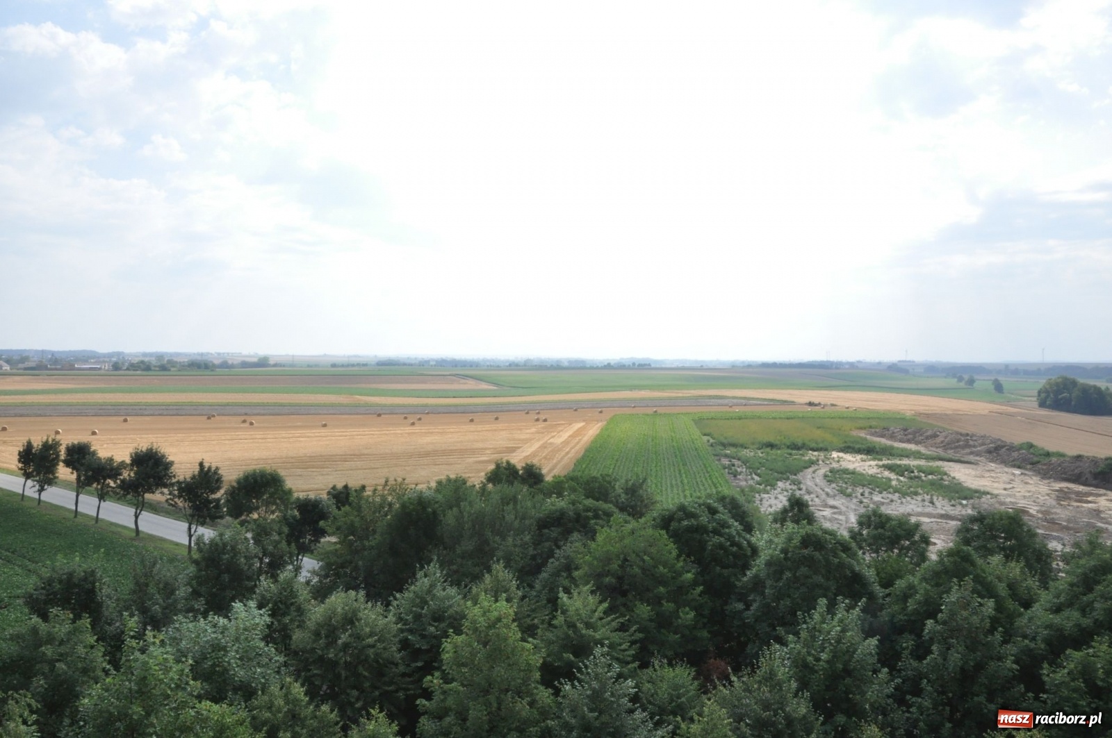 Zdjęcie w galerii na portalu naszraciborz.pl: Eko-Okna budują w Pietrowicach dom zakonny wiadomości z regionu