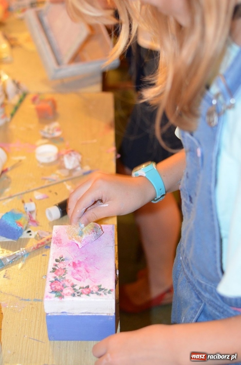 Zdjęcie w galerii na portalu naszraciborz.pl: Letnia przygoda z decoupage w Raciborzu wiadomości z regionu