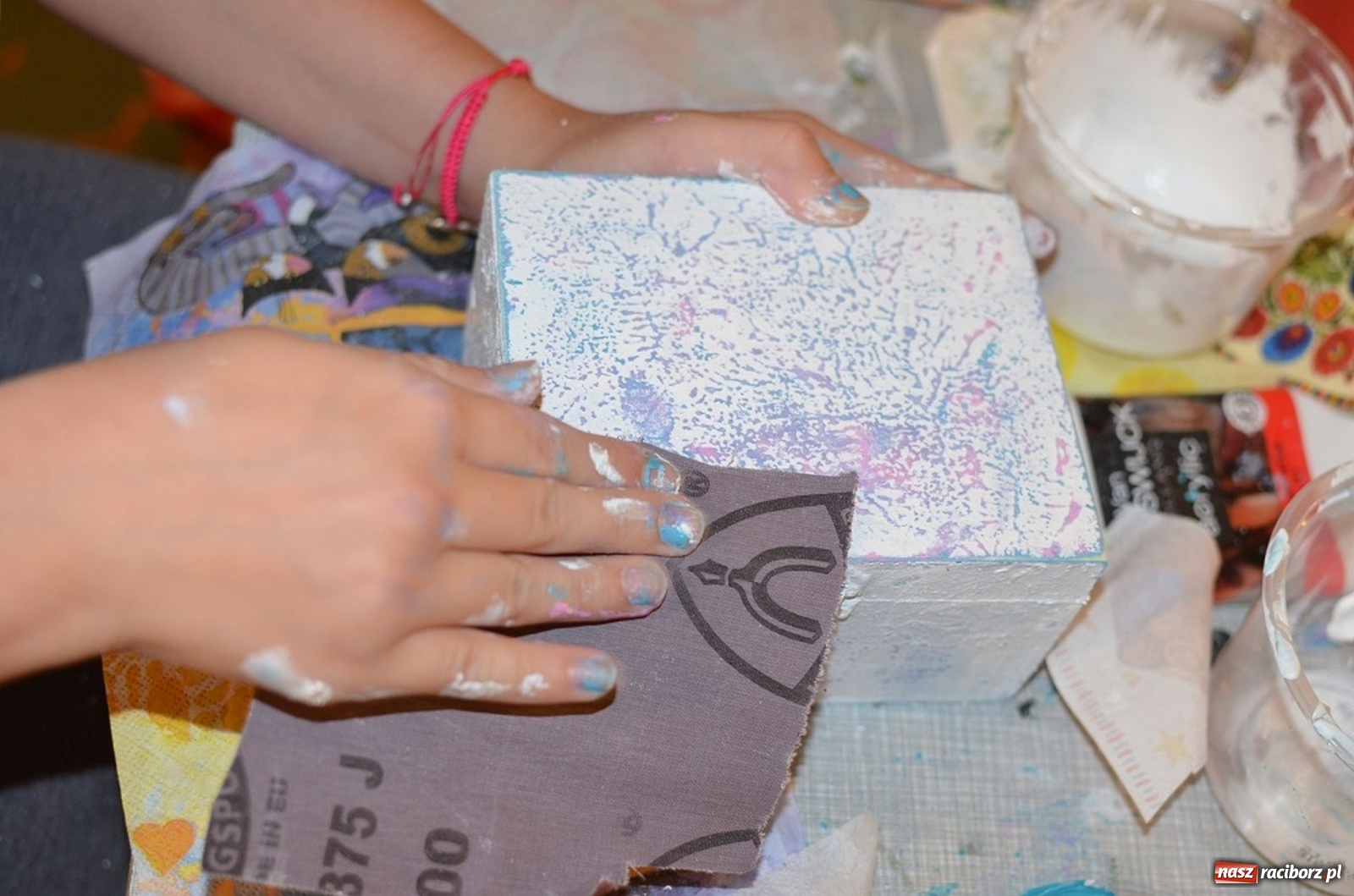 Zdjęcie w galerii na portalu naszraciborz.pl: Letnia przygoda z decoupage w Raciborzu wiadomości z regionu