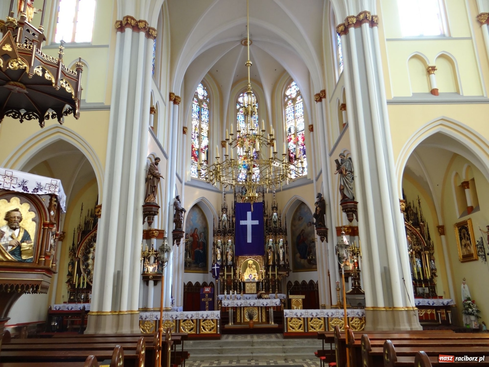 Zdjęcie w galerii na portalu naszraciborz.pl: Kartka z kalendarza. Samodzielny proboszcz na Ostrogu wiadomości z regionu