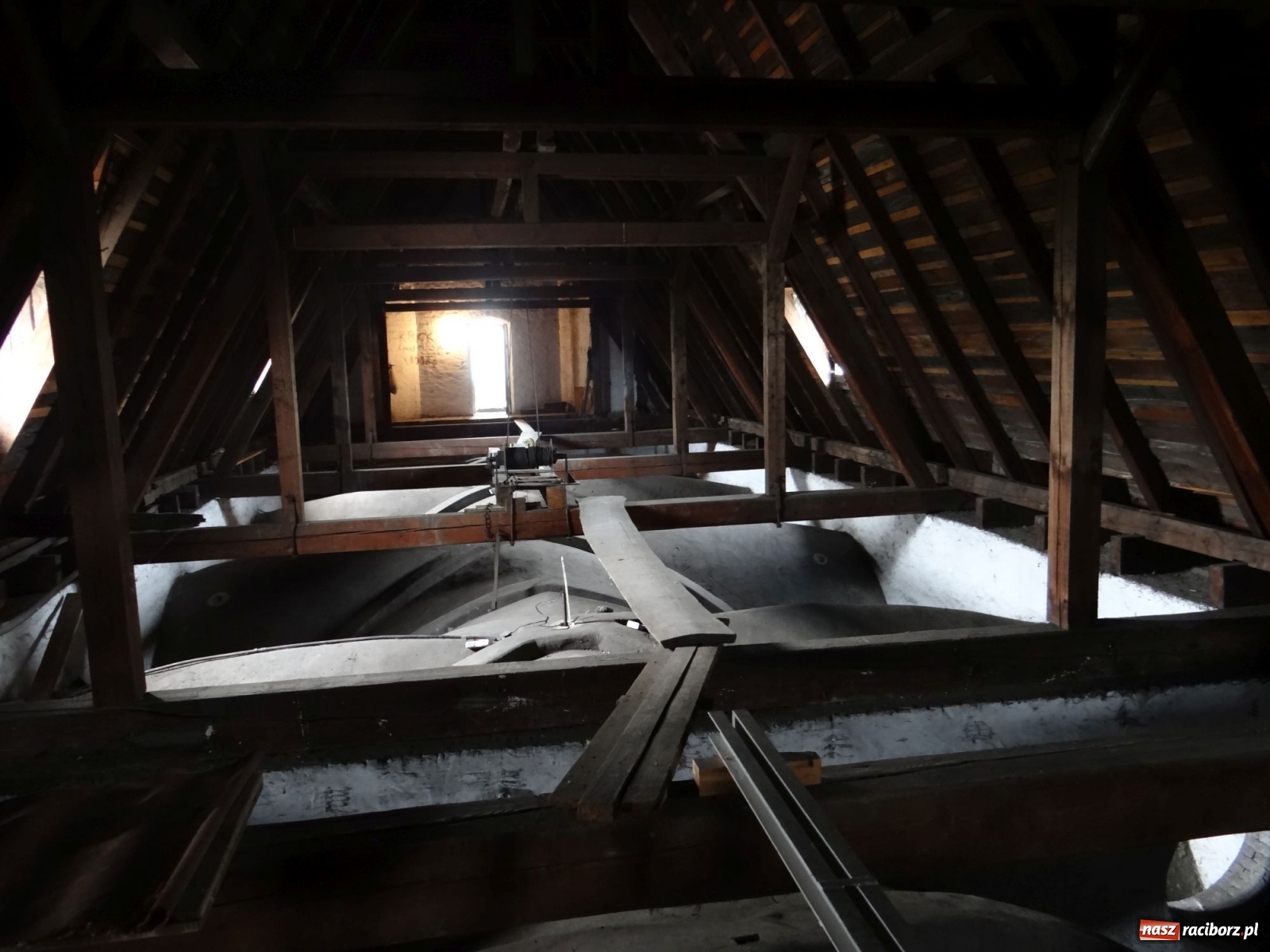 Zdjęcie w galerii na portalu naszraciborz.pl: Kartka z kalendarza. Samodzielny proboszcz na Ostrogu wiadomości z regionu