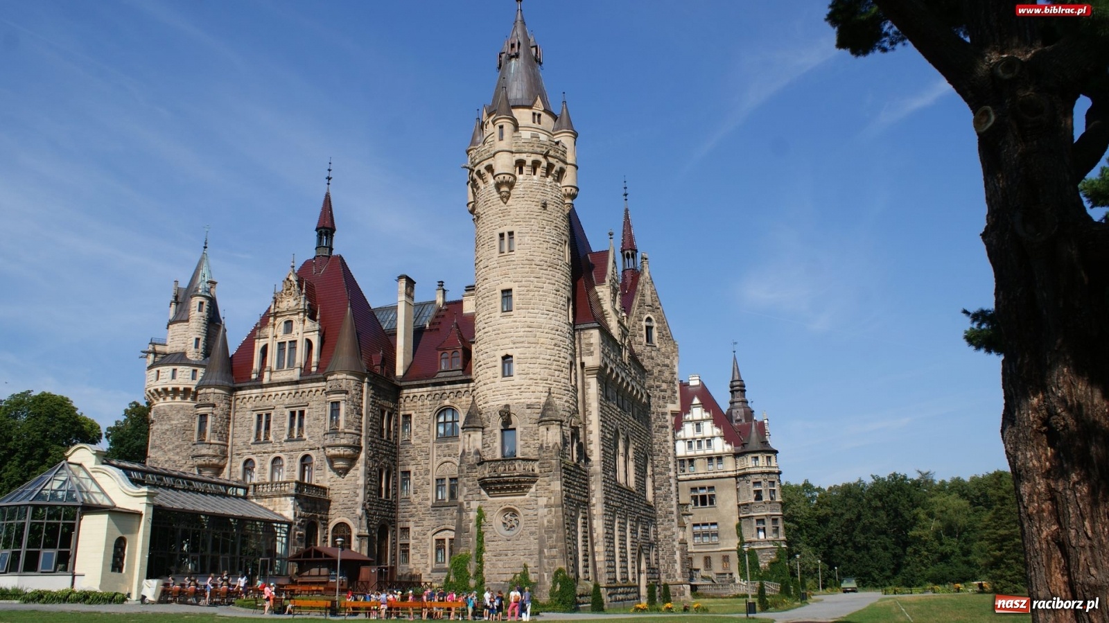 Zdjęcie w galerii na portalu naszraciborz.pl: Szkoła Magii i Czarodziejstwa na Zamku w Mosznej wiadomości z regionu