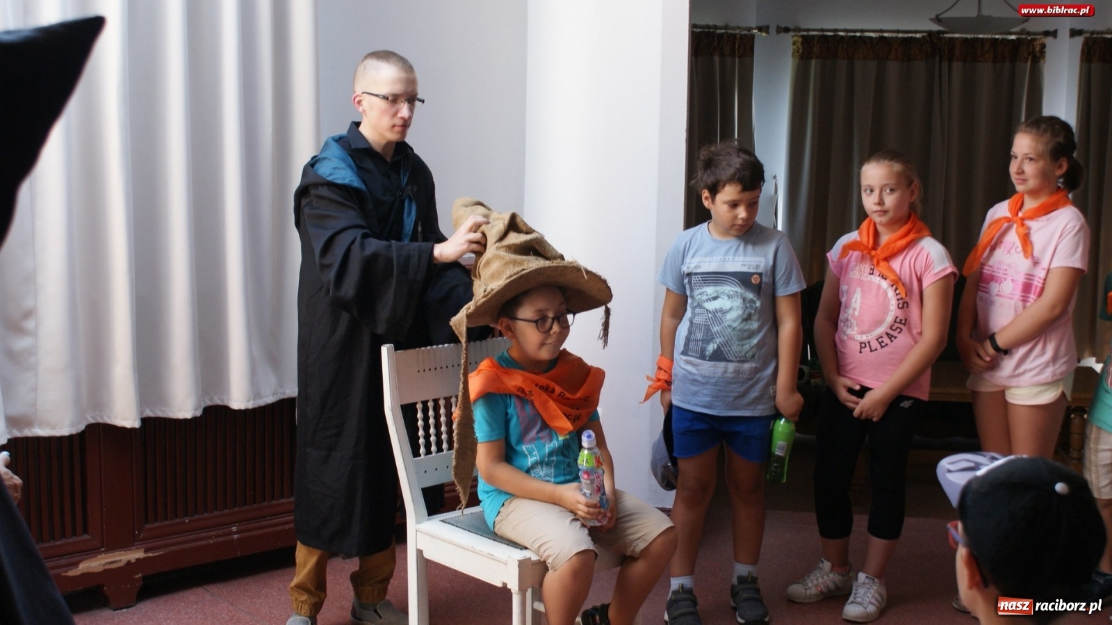 Zdjęcie w galerii na portalu naszraciborz.pl: Szkoła Magii i Czarodziejstwa na Zamku w Mosznej wiadomości z regionu