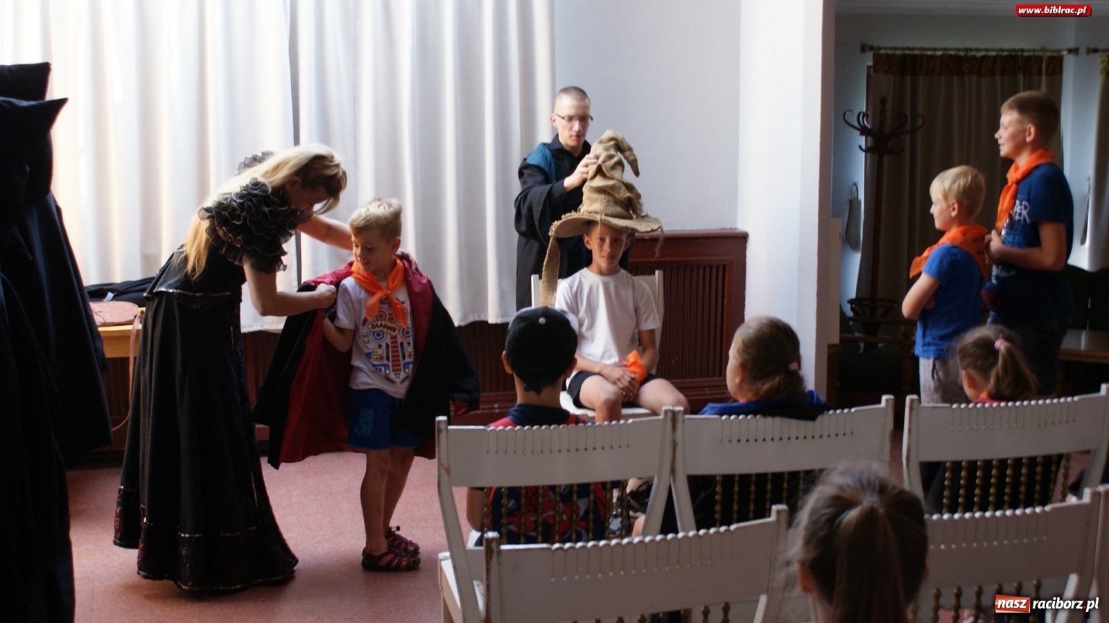 Zdjęcie w galerii na portalu naszraciborz.pl: Szkoła Magii i Czarodziejstwa na Zamku w Mosznej wiadomości z regionu