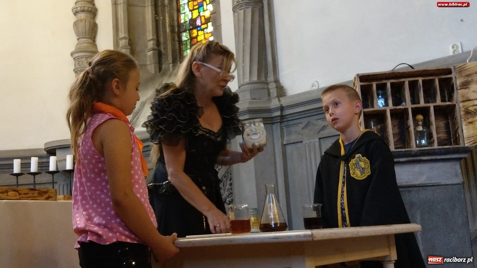 Zdjęcie w galerii na portalu naszraciborz.pl: Szkoła Magii i Czarodziejstwa na Zamku w Mosznej wiadomości z regionu