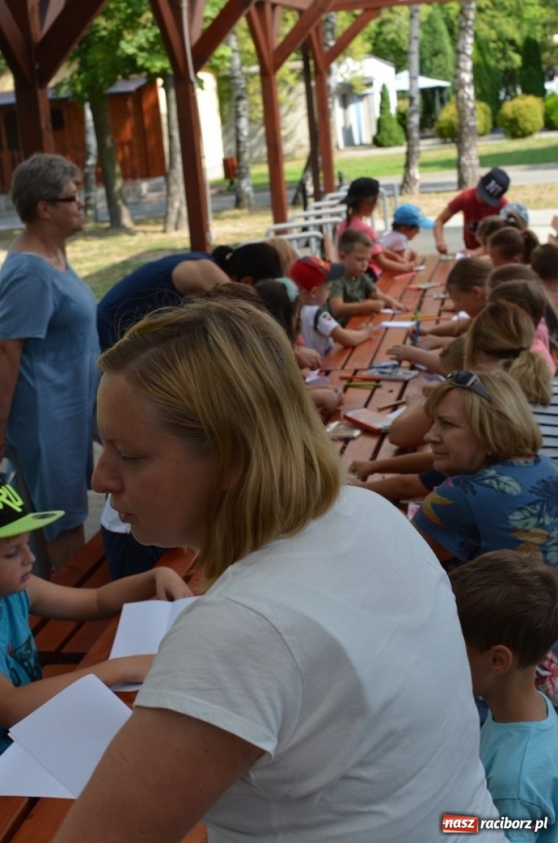 Zdjęcie w galerii na portalu naszraciborz.pl: W Oborze znaleźli receptę na wakacyjną nudę  wiadomości z regionu