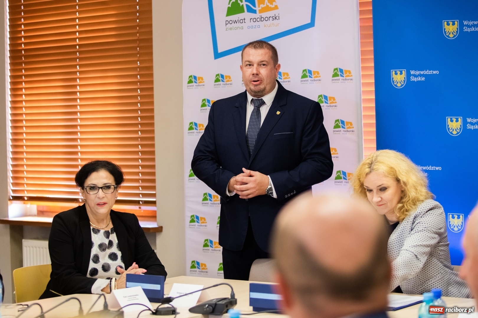 Zdjęcie w galerii na portalu naszraciborz.pl: Inicjatywa sołecka 2019. W Raciborzu podpisano umowy [FOTO] wiadomości z regionu