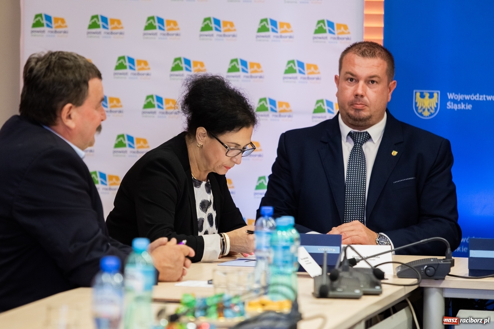 Zdjęcie w galerii na portalu naszraciborz.pl: Inicjatywa sołecka 2019. W Raciborzu podpisano umowy [FOTO] wiadomości z regionu