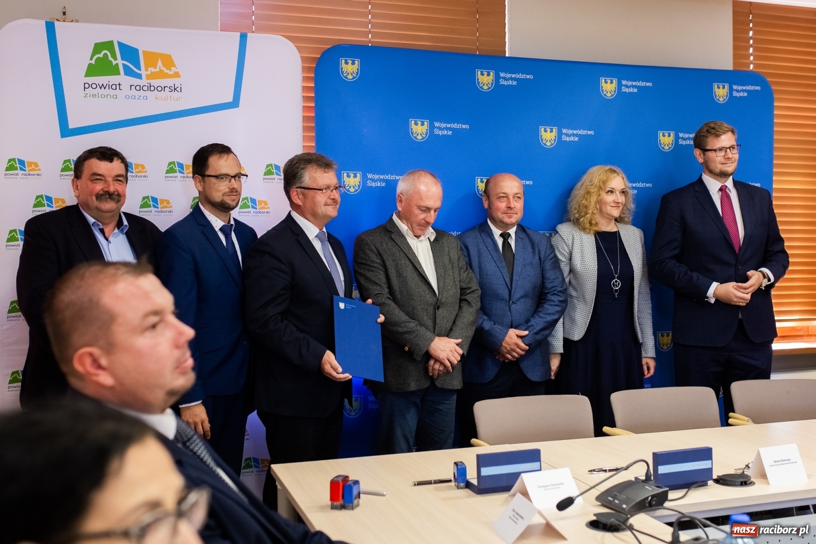 Zdjęcie w galerii na portalu naszraciborz.pl: Inicjatywa sołecka 2019. W Raciborzu podpisano umowy [FOTO] wiadomości z regionu