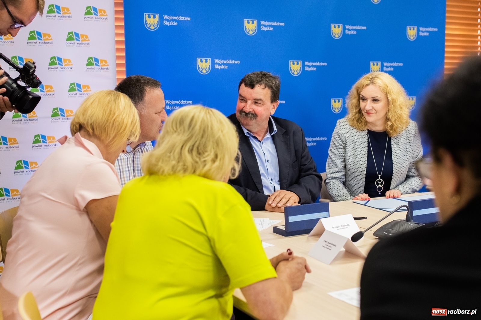 Zdjęcie w galerii na portalu naszraciborz.pl: Inicjatywa sołecka 2019. W Raciborzu podpisano umowy [FOTO] wiadomości z regionu