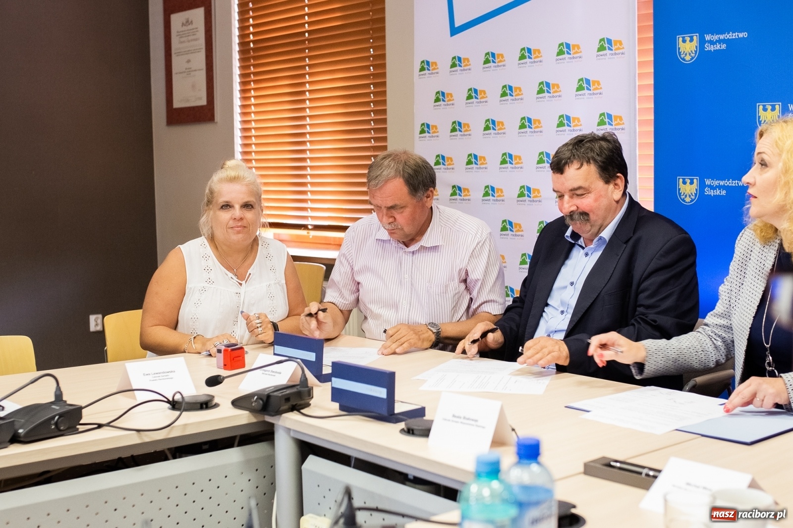 Zdjęcie w galerii na portalu naszraciborz.pl: Inicjatywa sołecka 2019. W Raciborzu podpisano umowy [FOTO] wiadomości z regionu