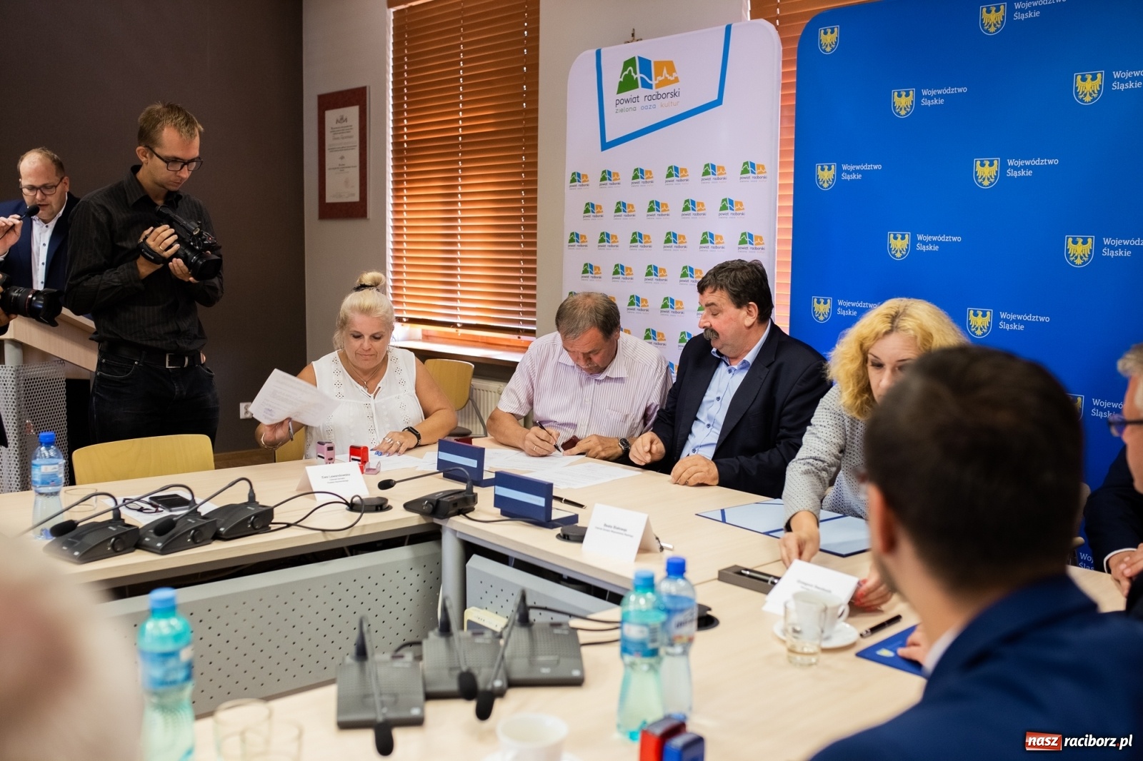 Zdjęcie w galerii na portalu naszraciborz.pl: Inicjatywa sołecka 2019. W Raciborzu podpisano umowy [FOTO] wiadomości z regionu