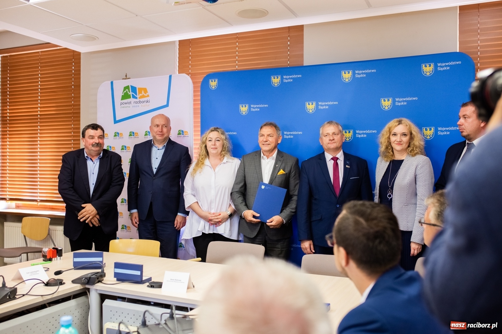 Zdjęcie w galerii na portalu naszraciborz.pl: Inicjatywa sołecka 2019. W Raciborzu podpisano umowy [FOTO] wiadomości z regionu