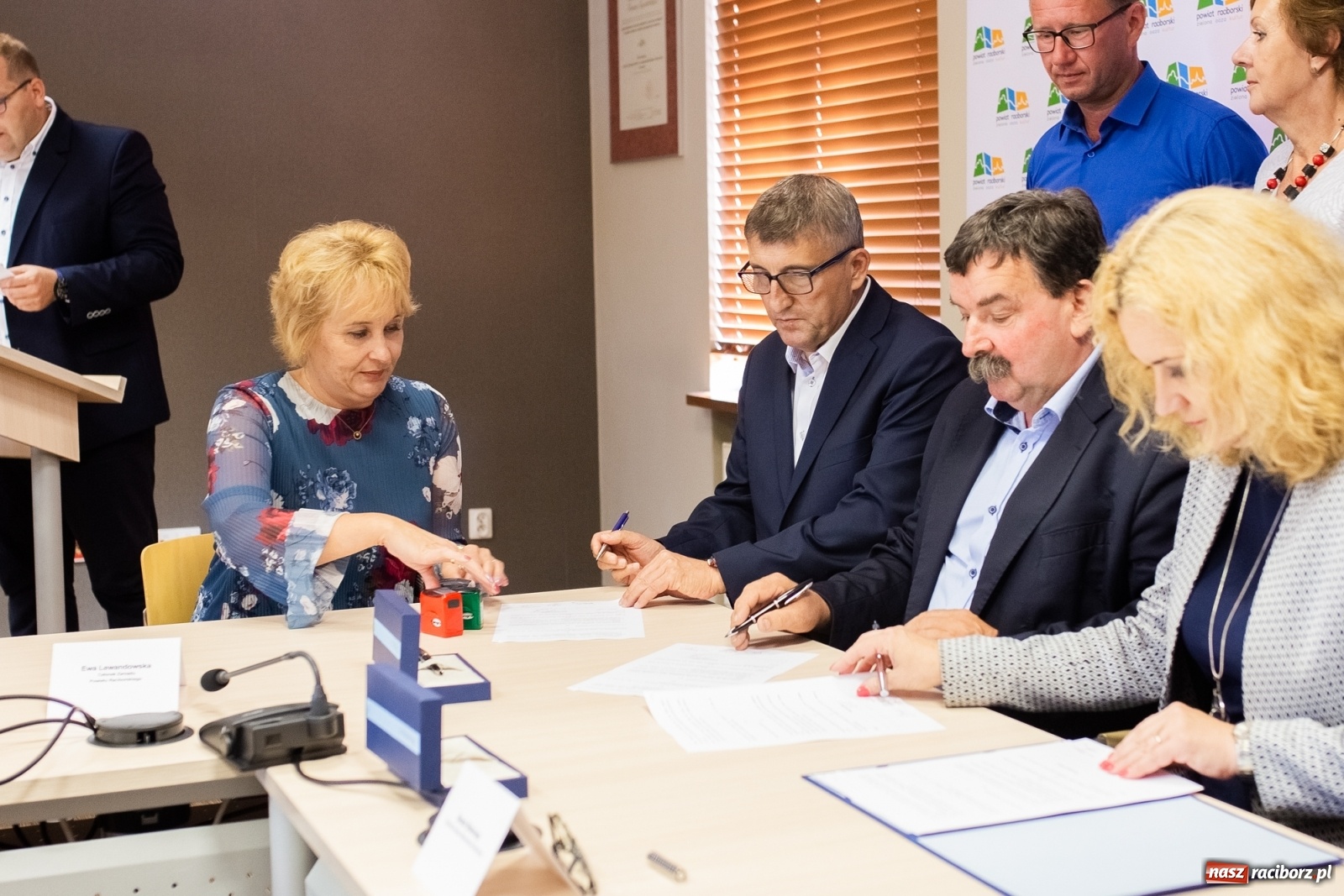 Zdjęcie w galerii na portalu naszraciborz.pl: Inicjatywa sołecka 2019. W Raciborzu podpisano umowy [FOTO] wiadomości z regionu