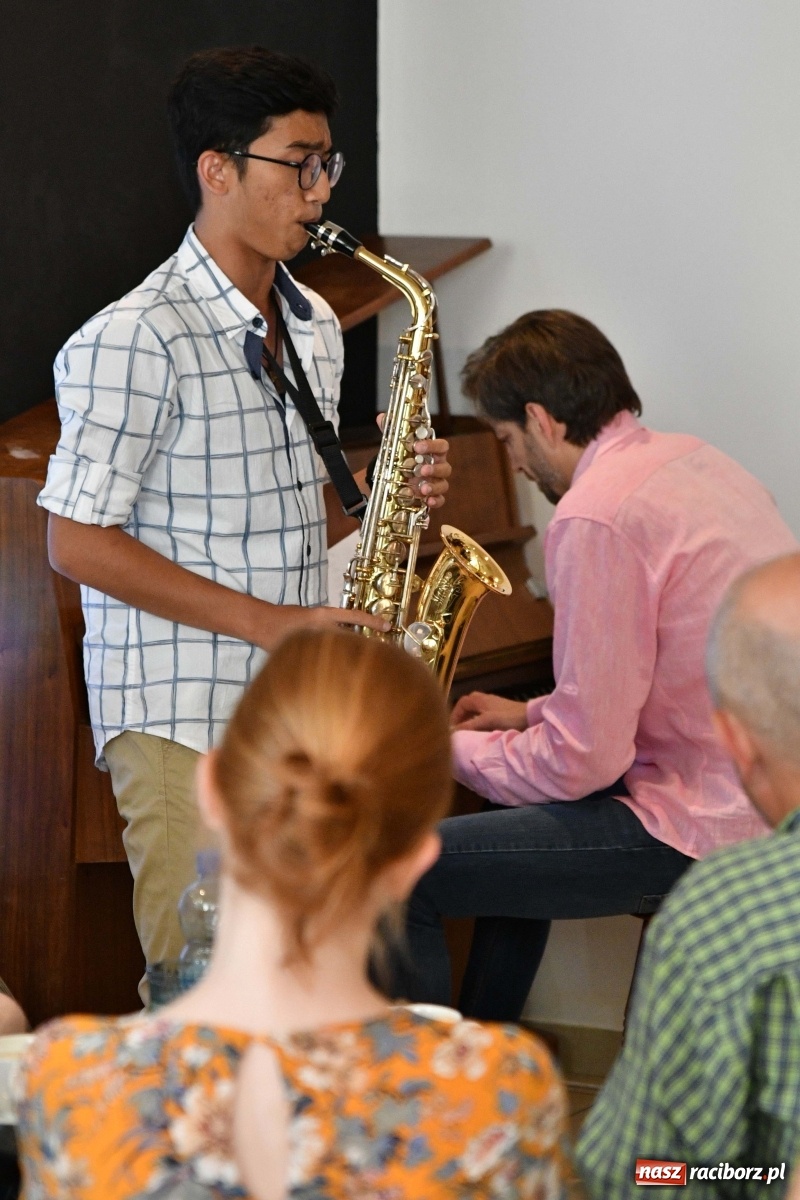 Zdjęcie w galerii na portalu naszraciborz.pl: Polsko-indonezyjski mix w RCK  wiadomości z regionu