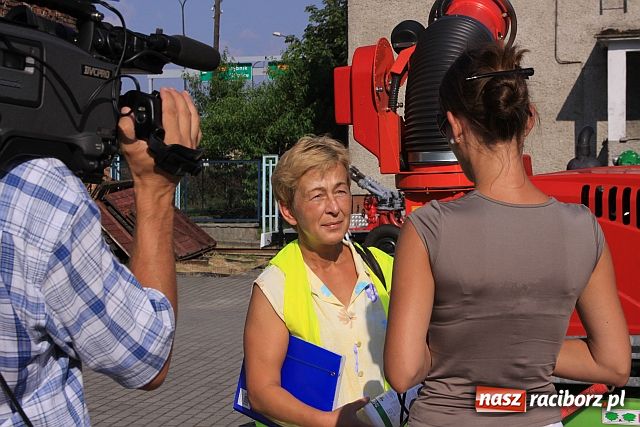 Zdjęcie w galerii na portalu naszraciborz.pl: Pogromcy komarów w akcji wiadomości z regionu