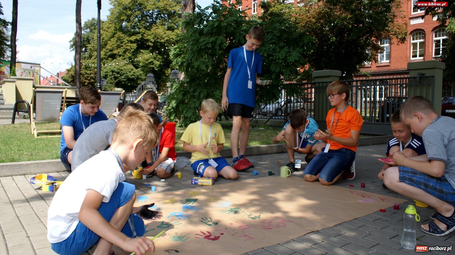 Zdjęcie w galerii na portalu naszraciborz.pl: Magiczny Domek w bibliotece wiadomości z regionu