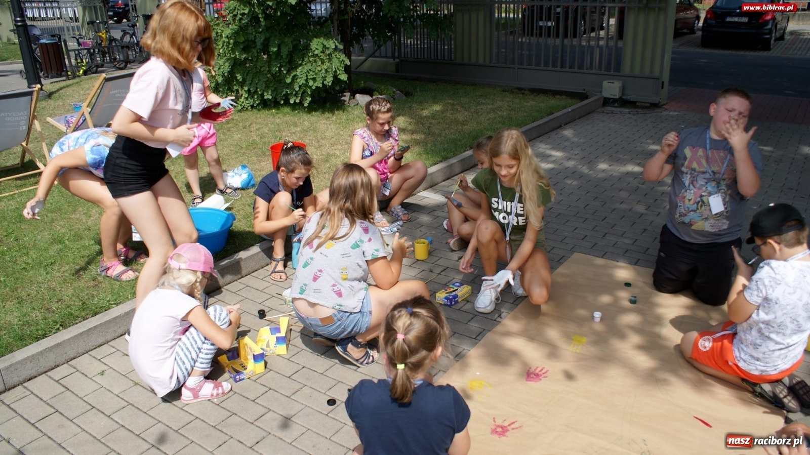 Zdjęcie w galerii na portalu naszraciborz.pl: Magiczny Domek w bibliotece wiadomości z regionu