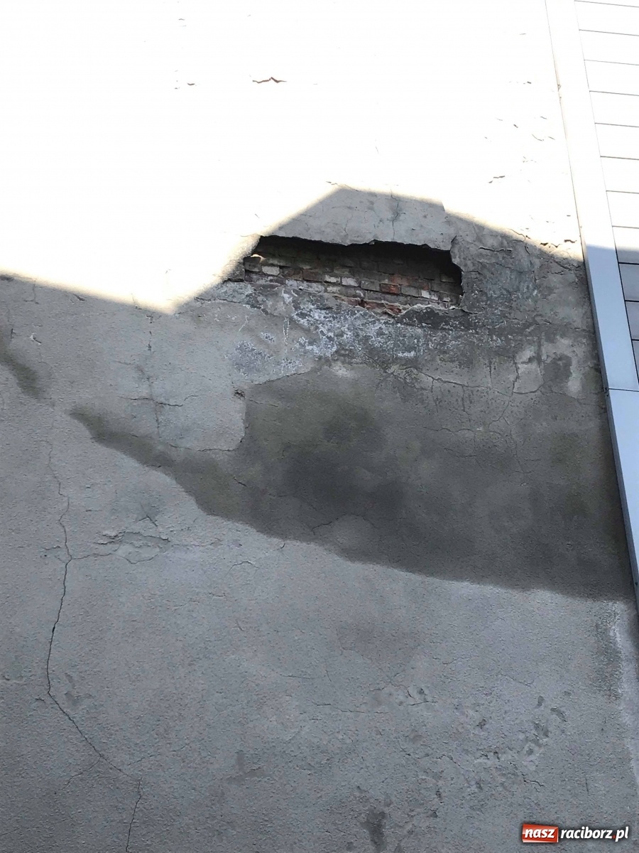 Zdjęcie w galerii na portalu naszraciborz.pl: Komornik wystawił na licytację starą winiarnię przy Zborowej [FOTO i WIDEO] wiadomości z regionu