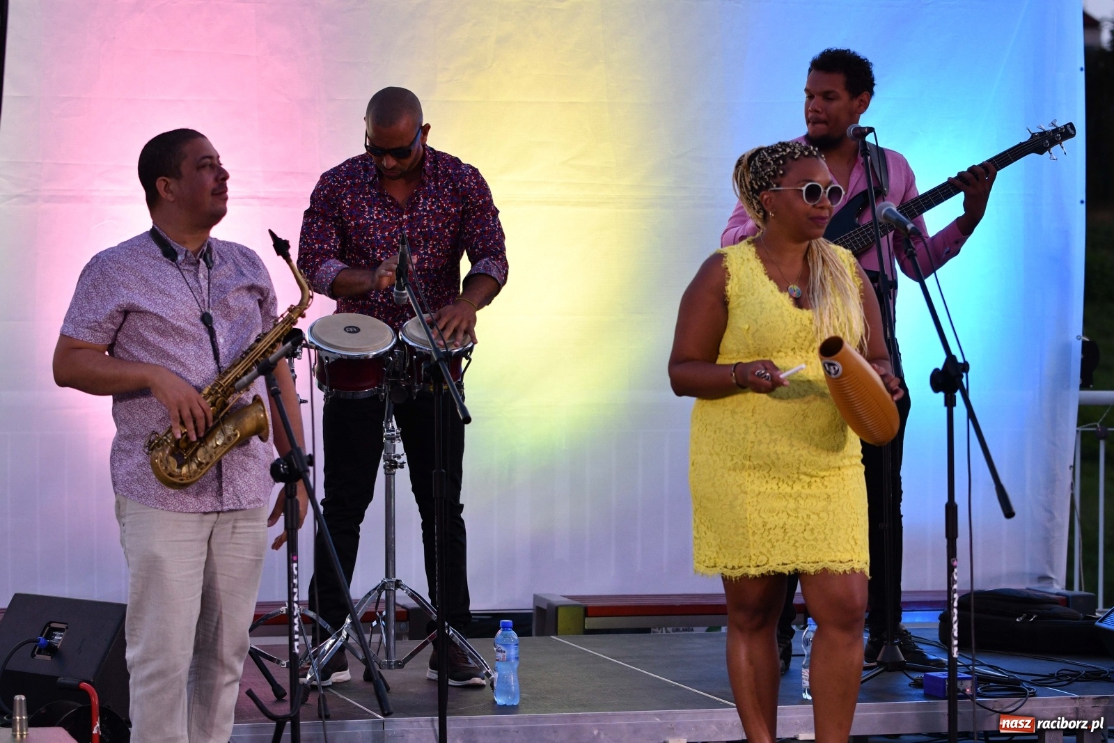 Zdjęcie w galerii na portalu naszraciborz.pl: Kubańskie rytmy rozbujały betonową przystań  wiadomości z regionu